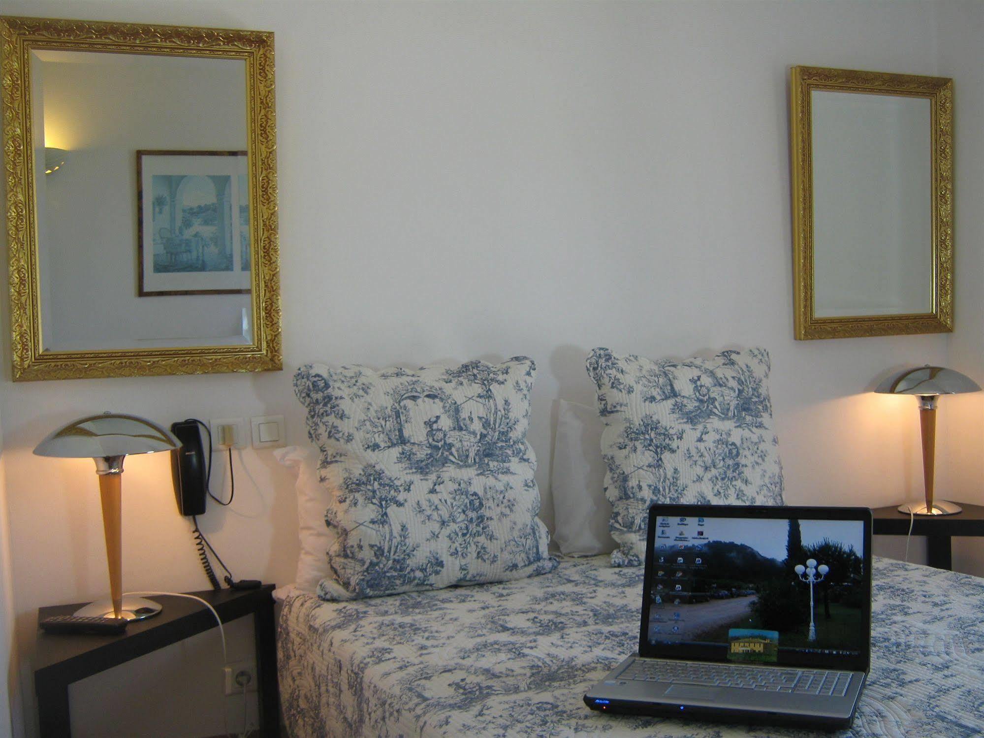 La Fontaine Hotel Vidauban Luaran gambar